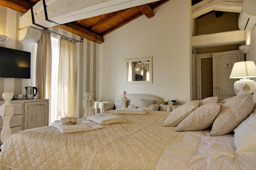 Domus Corallia-Luxury Rooms Porto Rotondo Habitación foto